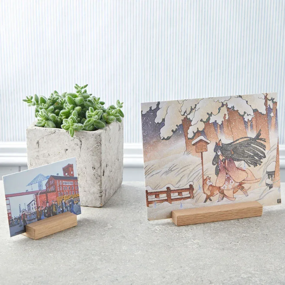 Gallery Board With Stand